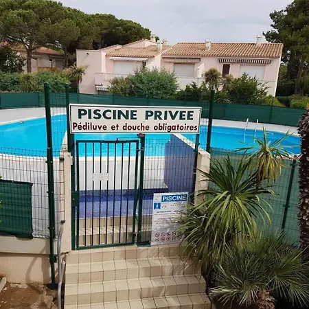 Cap D'agde 1 Chambre, 1 Mezzanine, Parking Et Piscine * Agde